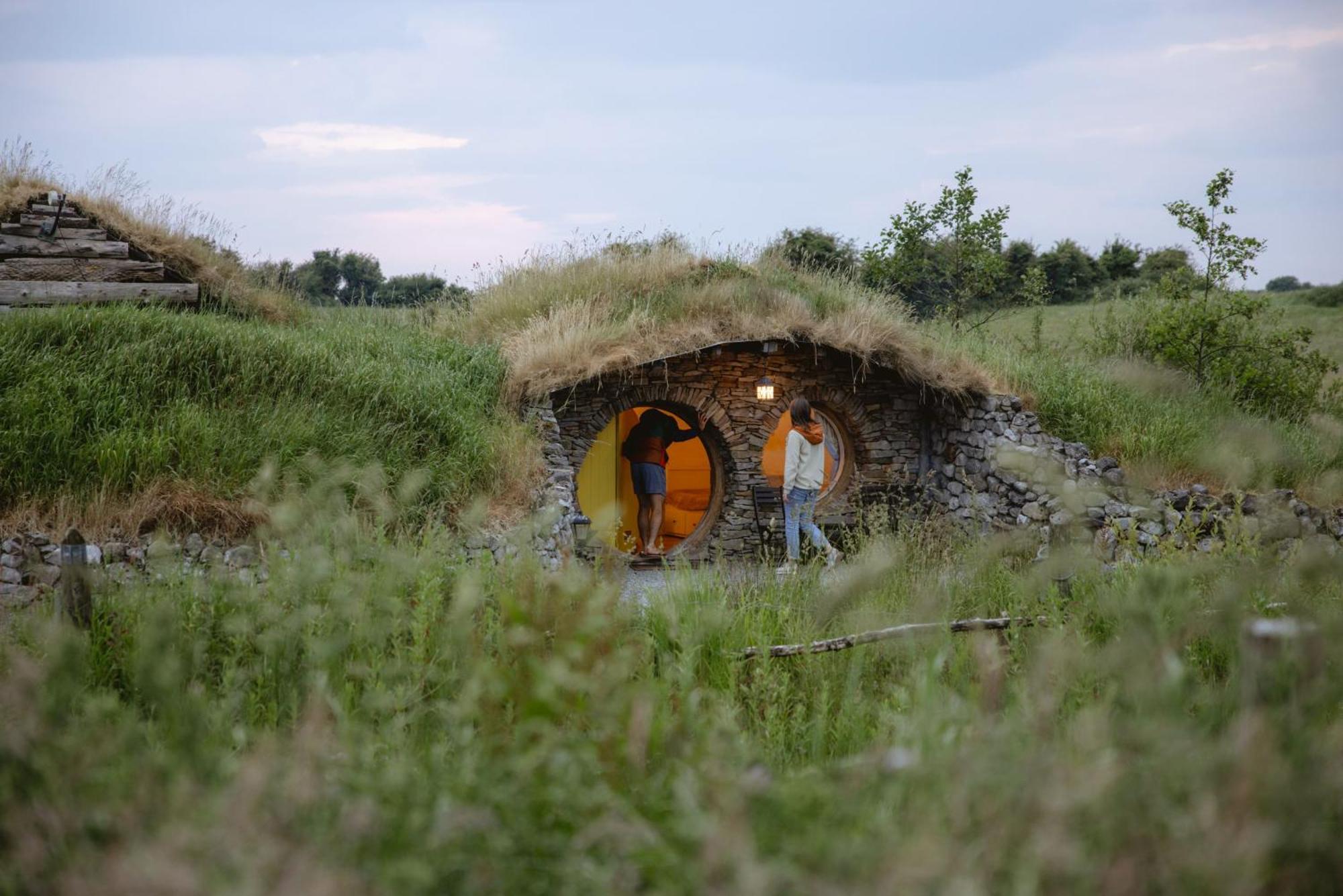 Mayo Glamping Castlebar Exterior photo