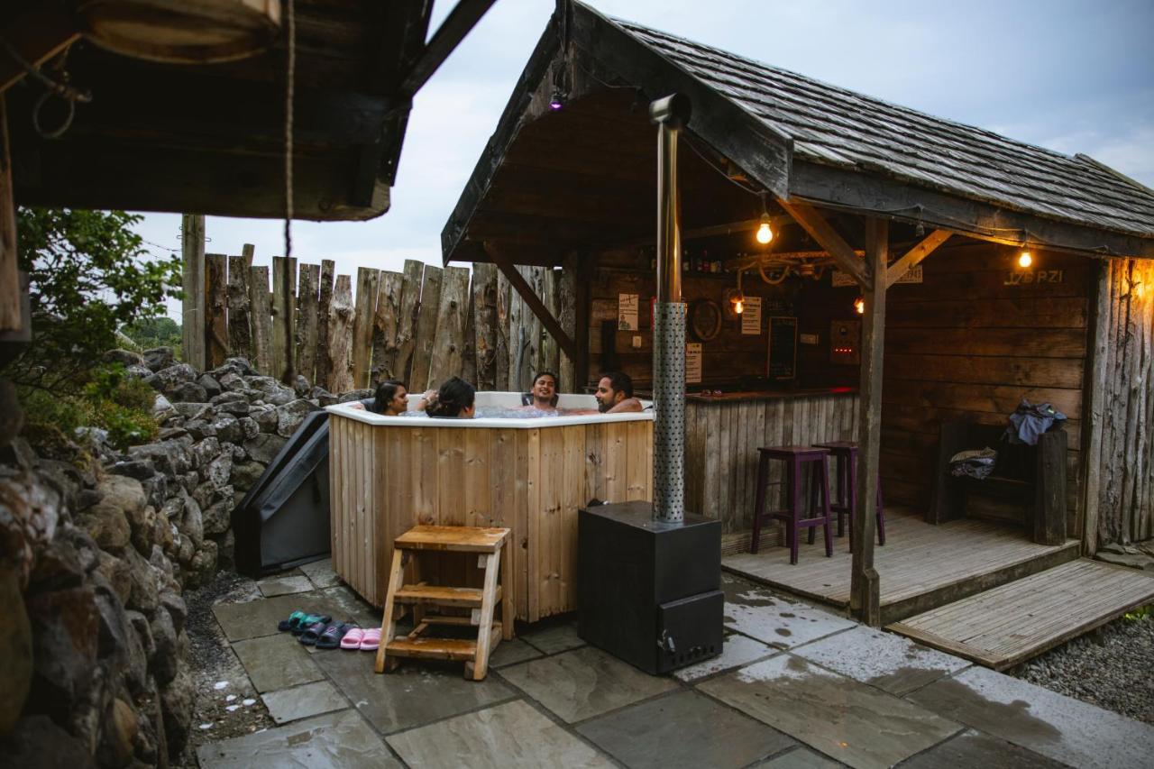 Mayo Glamping Castlebar Exterior photo